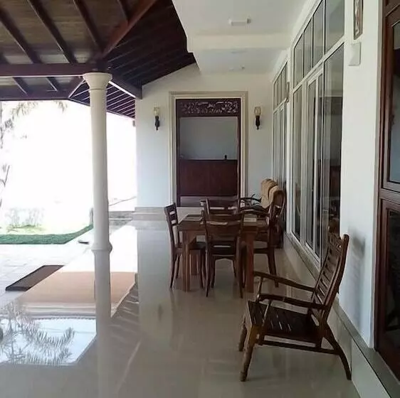 Turtle Paradise Villa & Restaurant