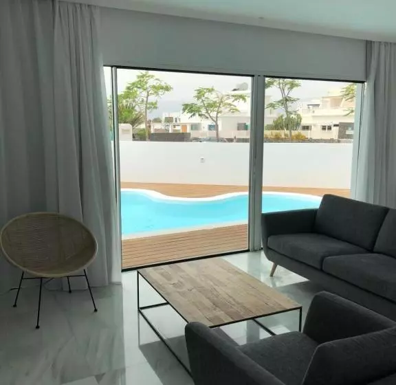 Calalanzarote Suites Hotel   Adults Only