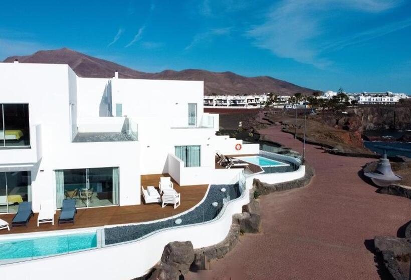 Calalanzarote Suites Hotel   Adults Only
