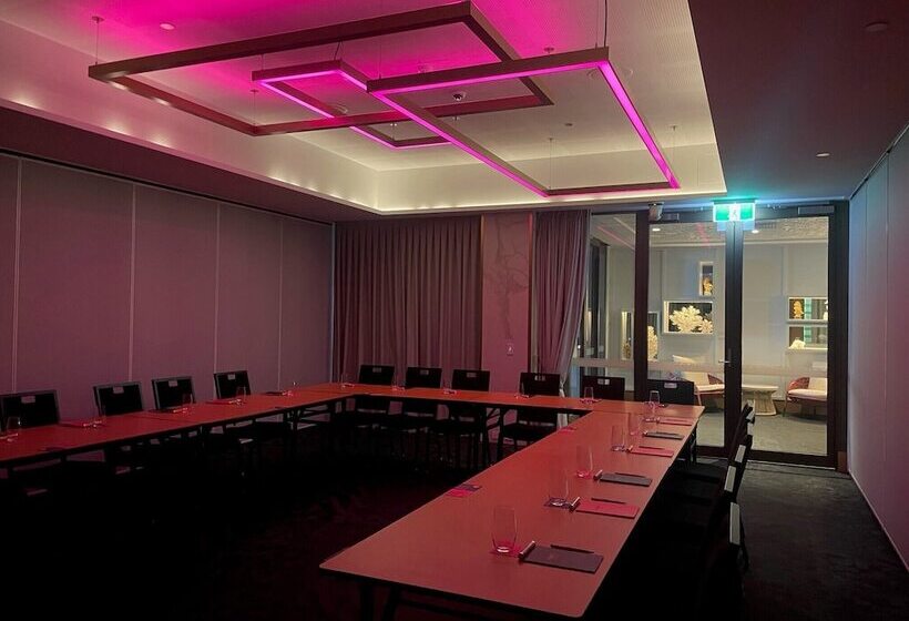 ホテル Crystalbrook Flynn