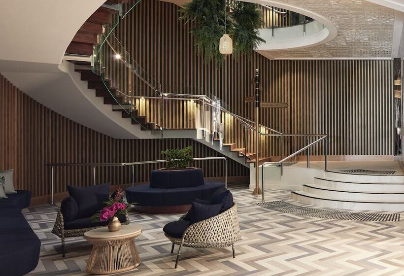 ホテル Crystalbrook Flynn