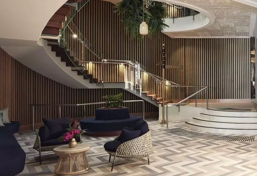 Hotelli Crystalbrook Flynn