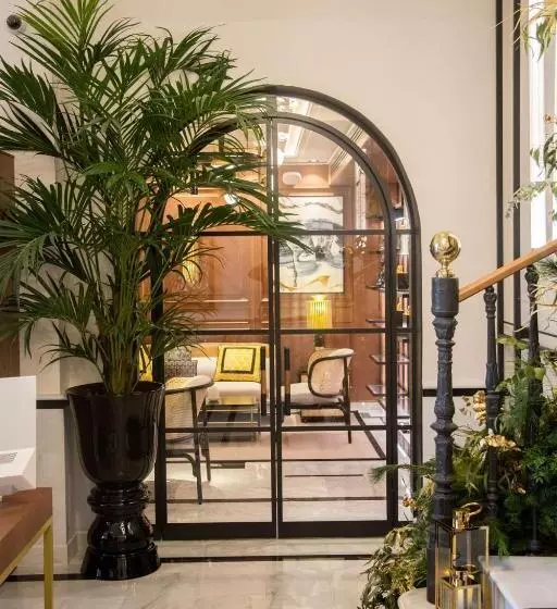 هتل Myr Palacio Vallier