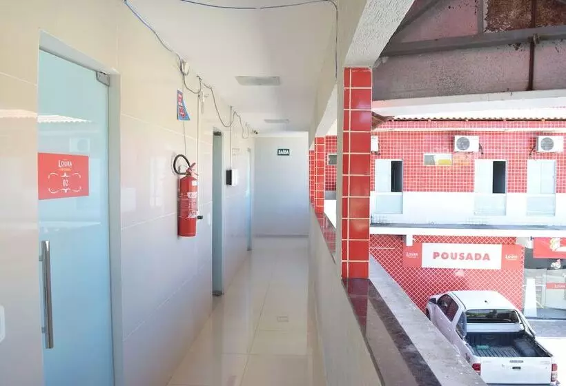 Hotelli Loura Pousada