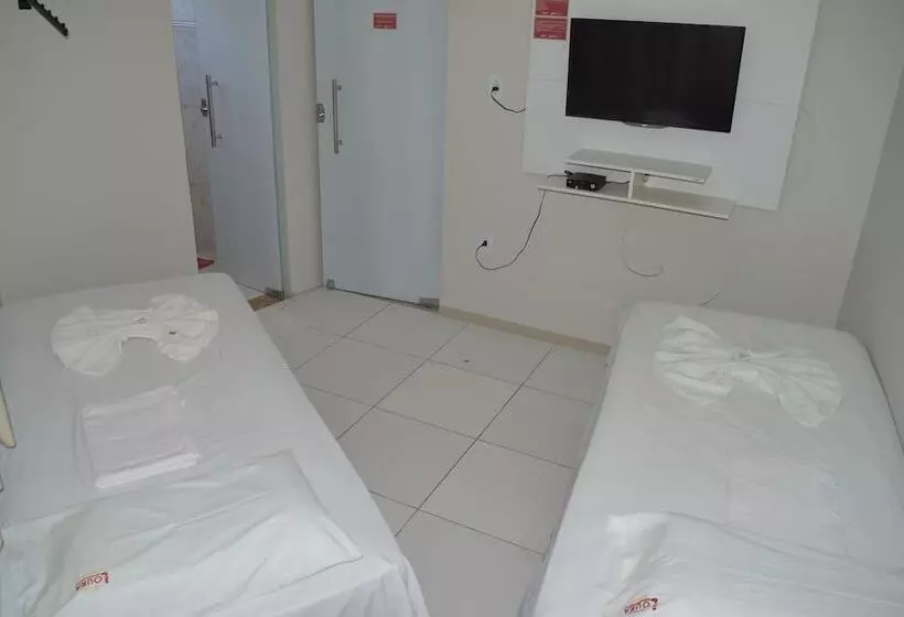 Hotelli Loura Pousada