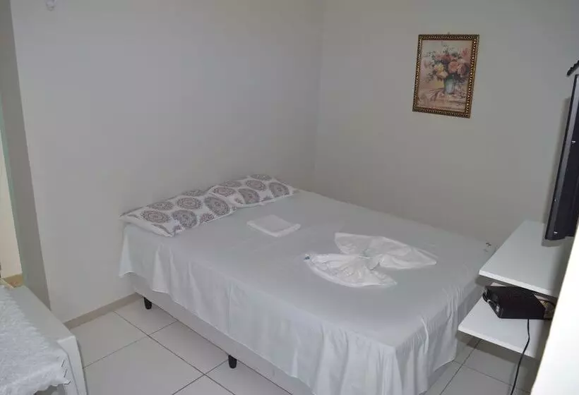 Hotelli Loura Pousada