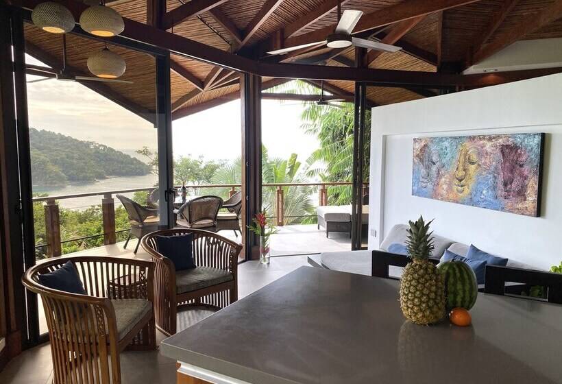 پانسیون Monkitail At Tulemar