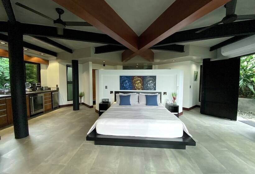 پانسیون Monkitail At Tulemar