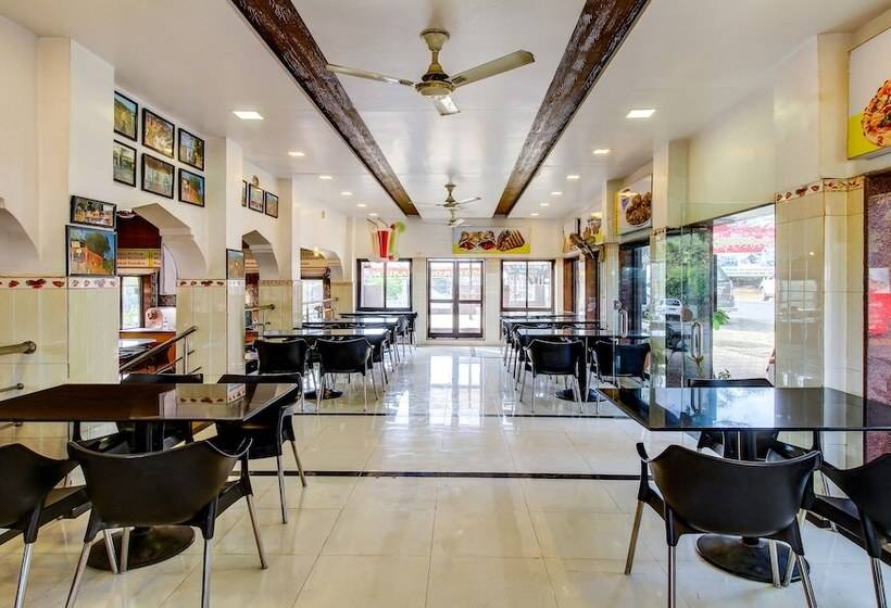 پانسیون Treebo Garden Cottage & Lawn Mahabaleshwar