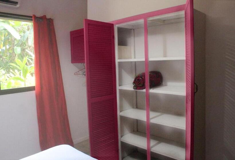 Casa Cerise Beachfront