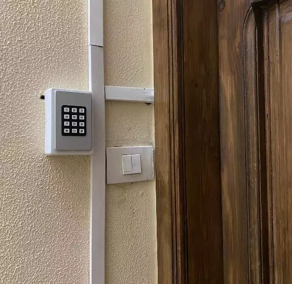 پانسیون Dani's House