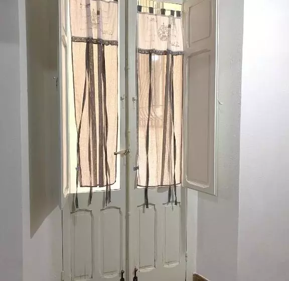 پانسیون Dani's House