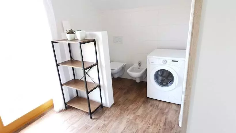 پانسیون Domovoj Apartments And Rooms