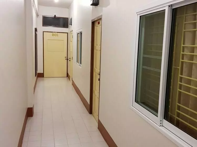 ペンション Jr Guest House
