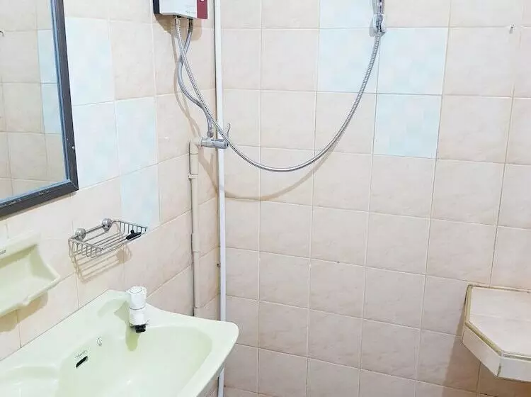 ペンション Jr Guest House