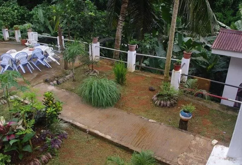 Majatalo Papaya Guesthouse