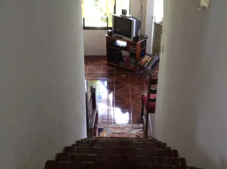 Majatalo Papaya Guesthouse