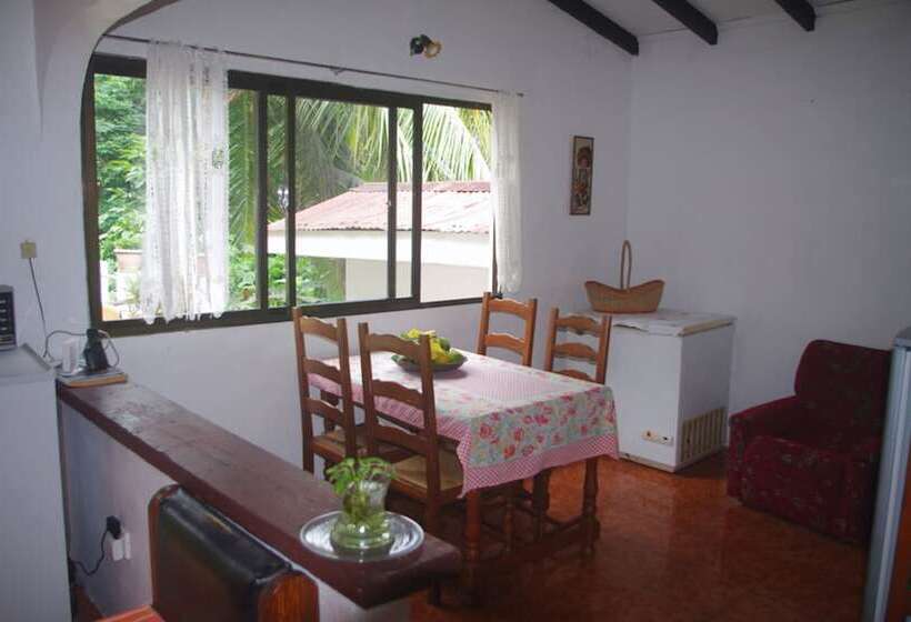 پانسیون Papaya Guesthouse