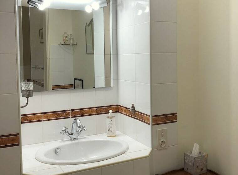 مبيت وإفطار Domaine De Bort