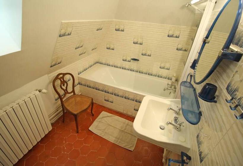 مبيت وإفطار Domaine De Bort