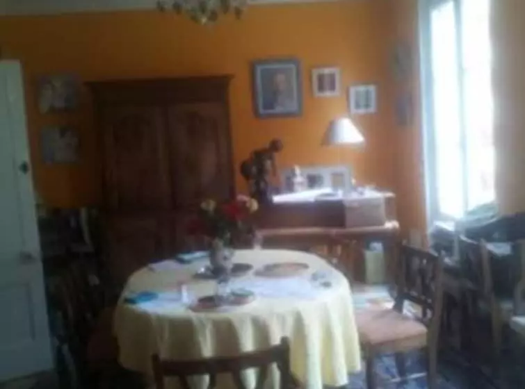 Aamiaismajoitus (B&B) La Roseraie