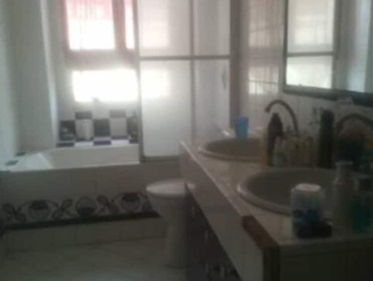 צימר La Roseraie