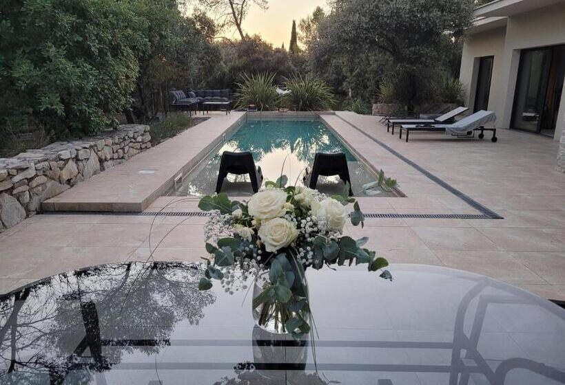 צימר La Villa Kallisté