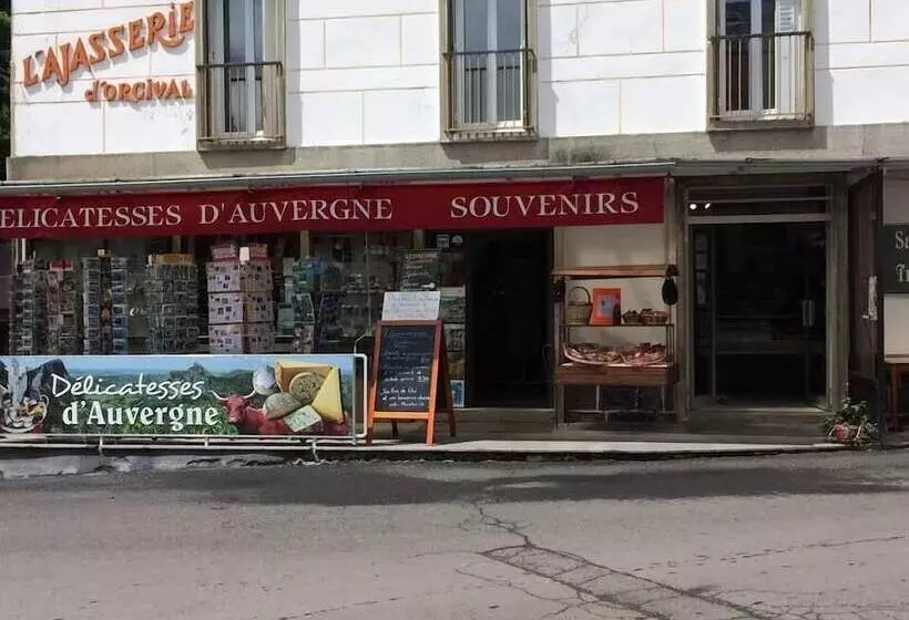 ベッドアンドブレックファースト L'ajasserie D'orcival