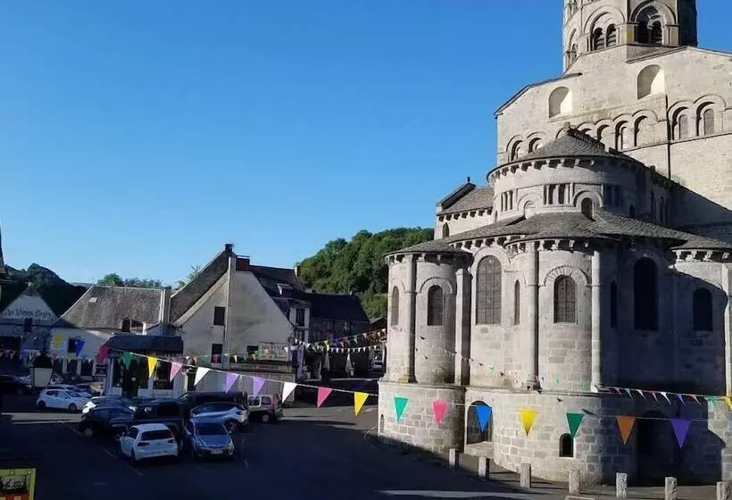 ベッドアンドブレックファースト L'ajasserie D'orcival