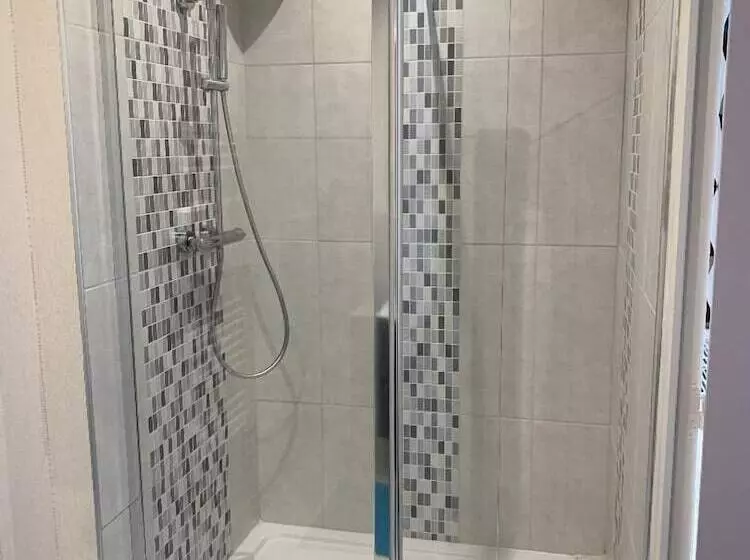 ベッドアンドブレックファースト L'ajasserie D'orcival