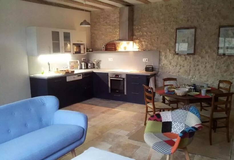 Aamiaismajoitus (B&B) Le Moulin Du Bourg