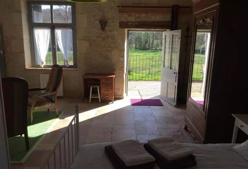 Aamiaismajoitus (B&B) Le Moulin Du Bourg