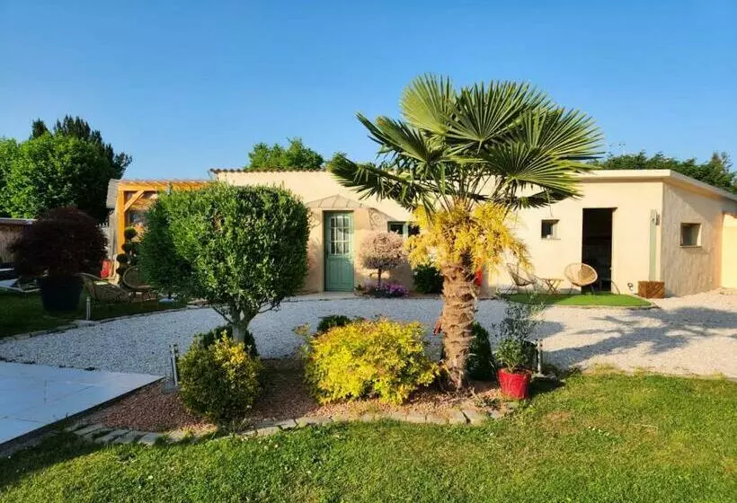 Aamiaismajoitus (B&B) Les Chambres Du Bonheur