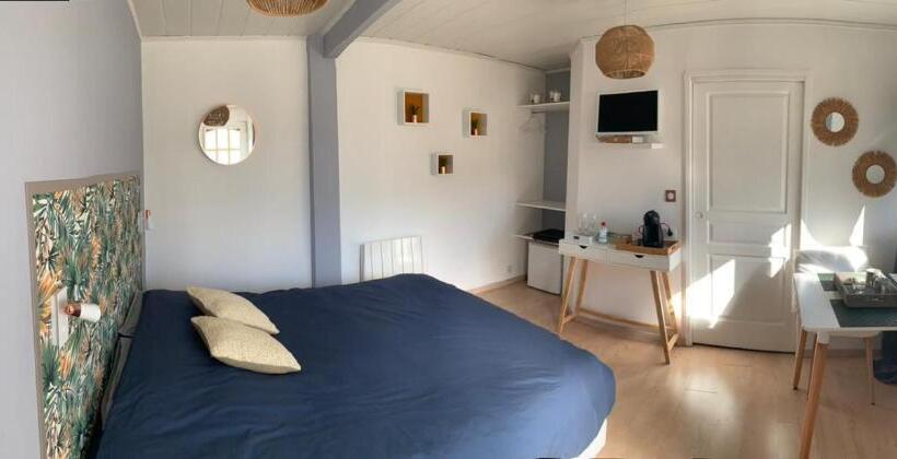 Bed and Breakfast Les Chambres Du Bonheur