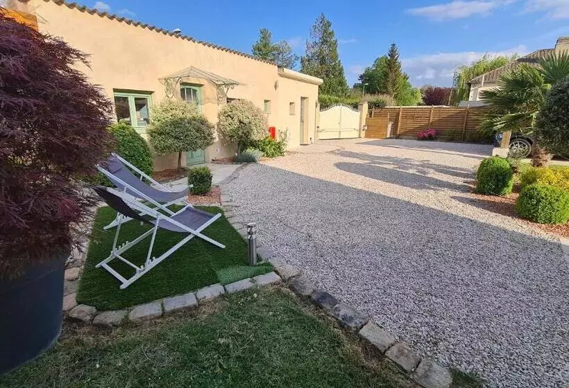 Aamiaismajoitus (B&B) Les Chambres Du Bonheur