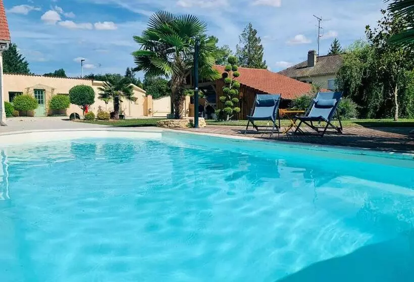 Aamiaismajoitus (B&B) Les Chambres Du Bonheur