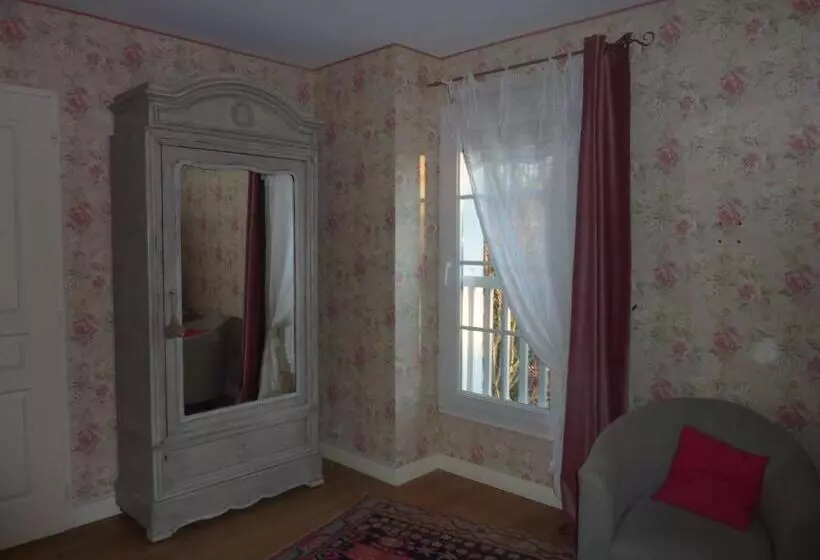 Aamiaismajoitus (B&B) L'orée Du Bois