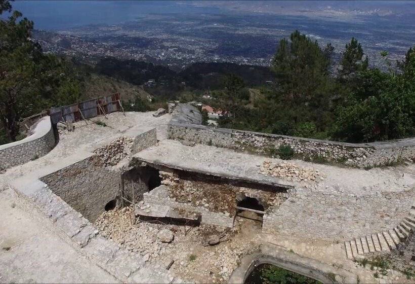 پانسیون T Ca Guest House & Resto