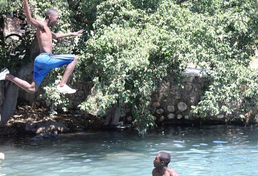 پانسیون T Ca Guest House & Resto