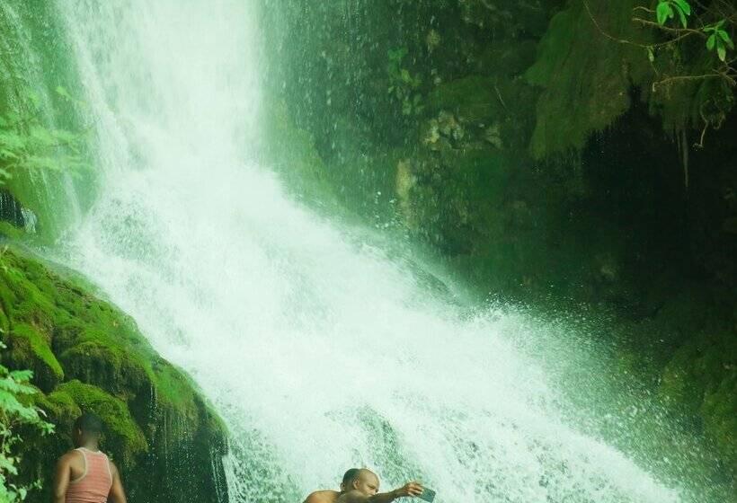 پانسیون T Ca Guest House & Resto