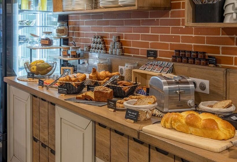 The Originals City, Ax Hotel, La Châtaigneraie