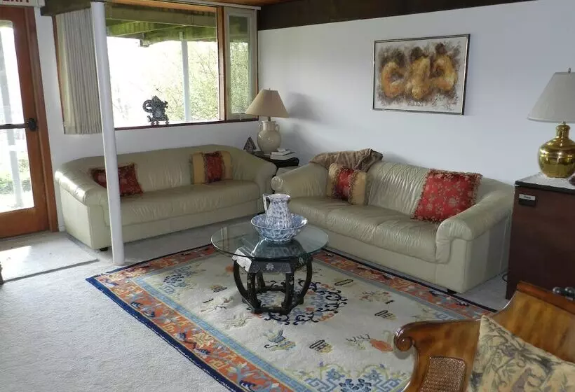 Aamiaismajoitus (B&B) Berkshire Mountain House