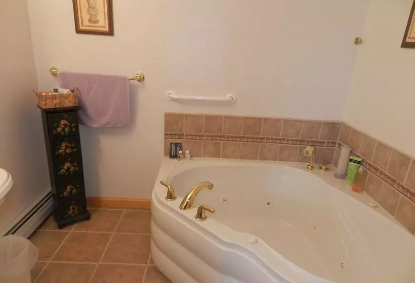 Aamiaismajoitus (B&B) Berkshire Mountain House