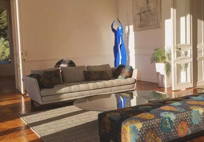 Aamiaismajoitus (B&B) Château Ollé Laprune