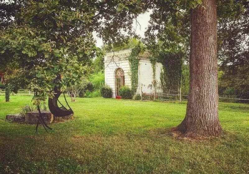 Aamiaismajoitus (B&B) Château Ollé Laprune