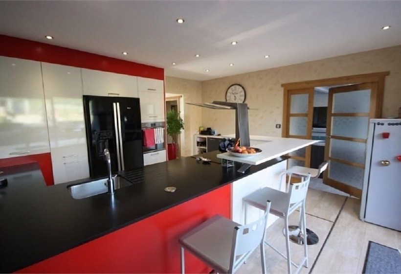 צימר La Pause En Bugey