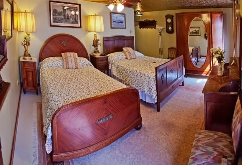 Aamiaismajoitus (B&B) Old Winterport Commercial House