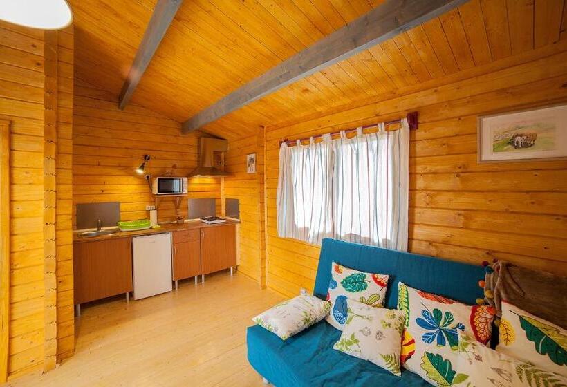 Cabañas De La Romedina