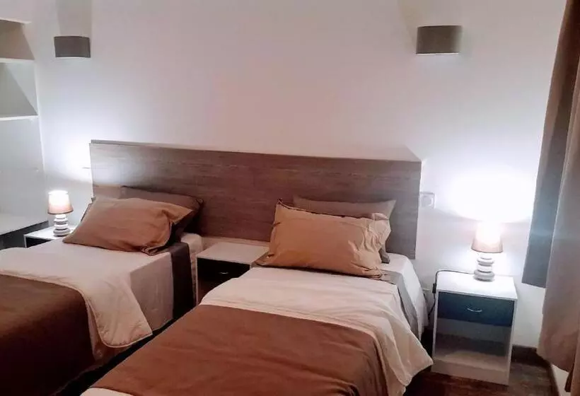 Hotelli Hôtel Restaurant Mas Del Gall