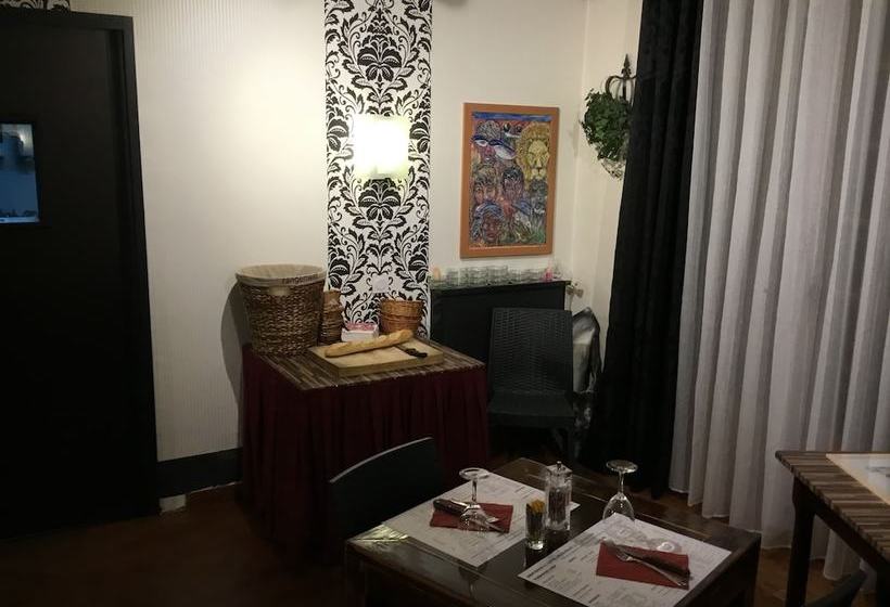 בית מלון כפרי La Châtaigneraie